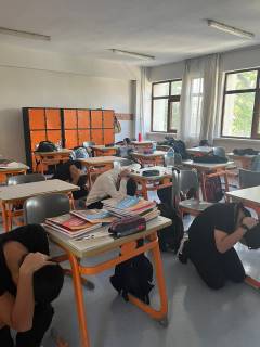 Evrensel Kolej